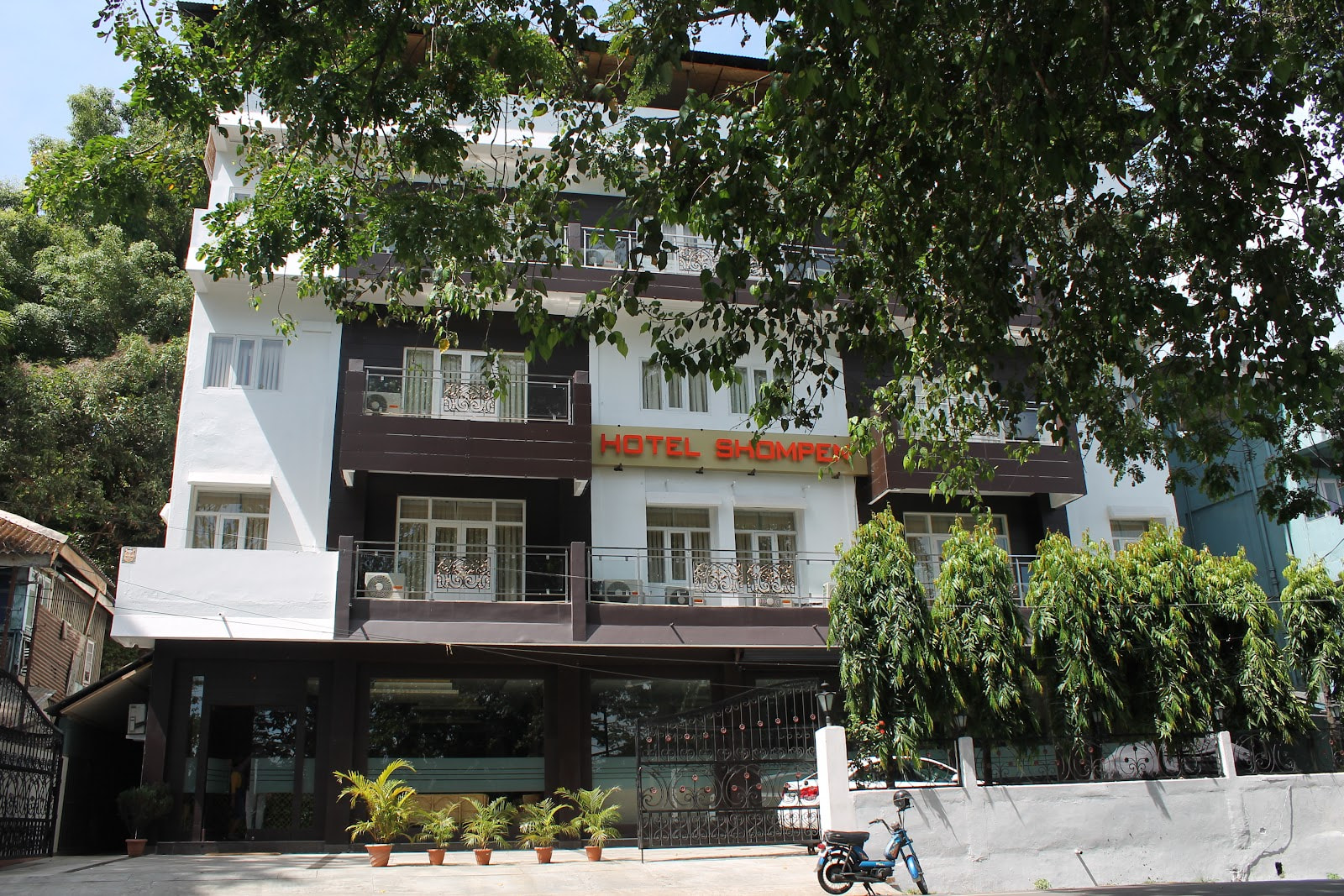 Shompen Hotel