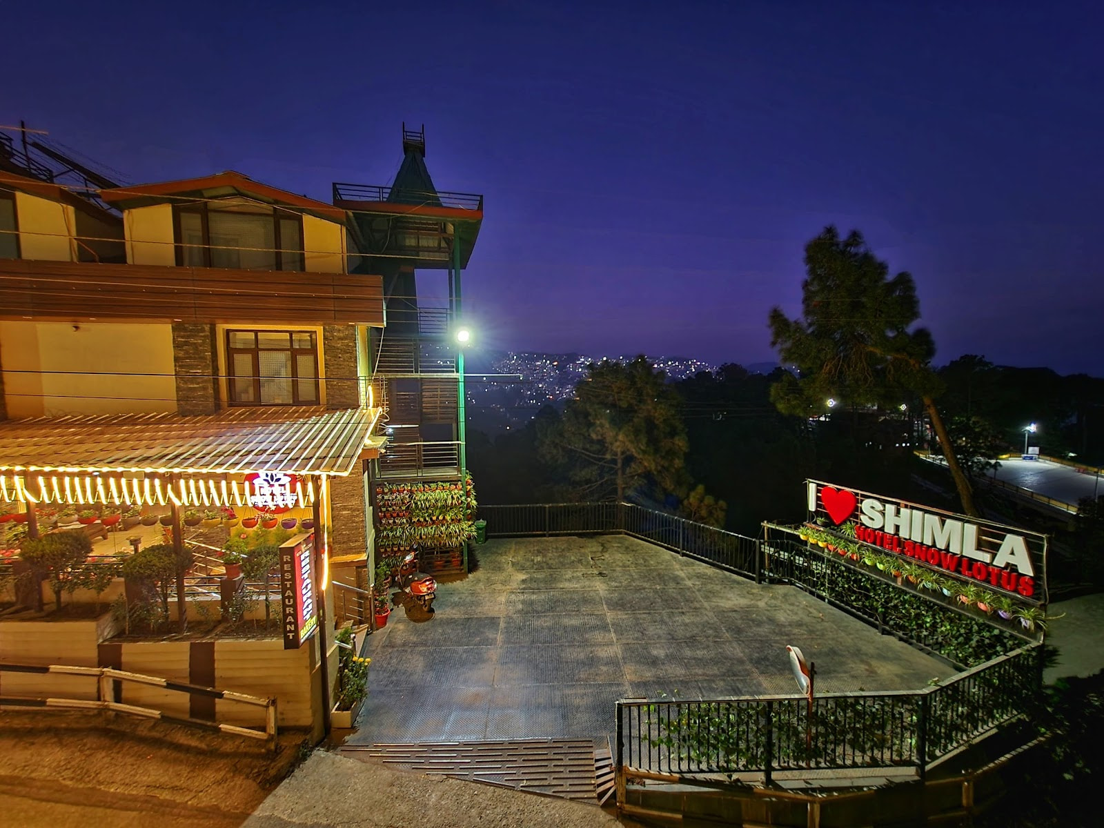 Hotel Snow Lotus
