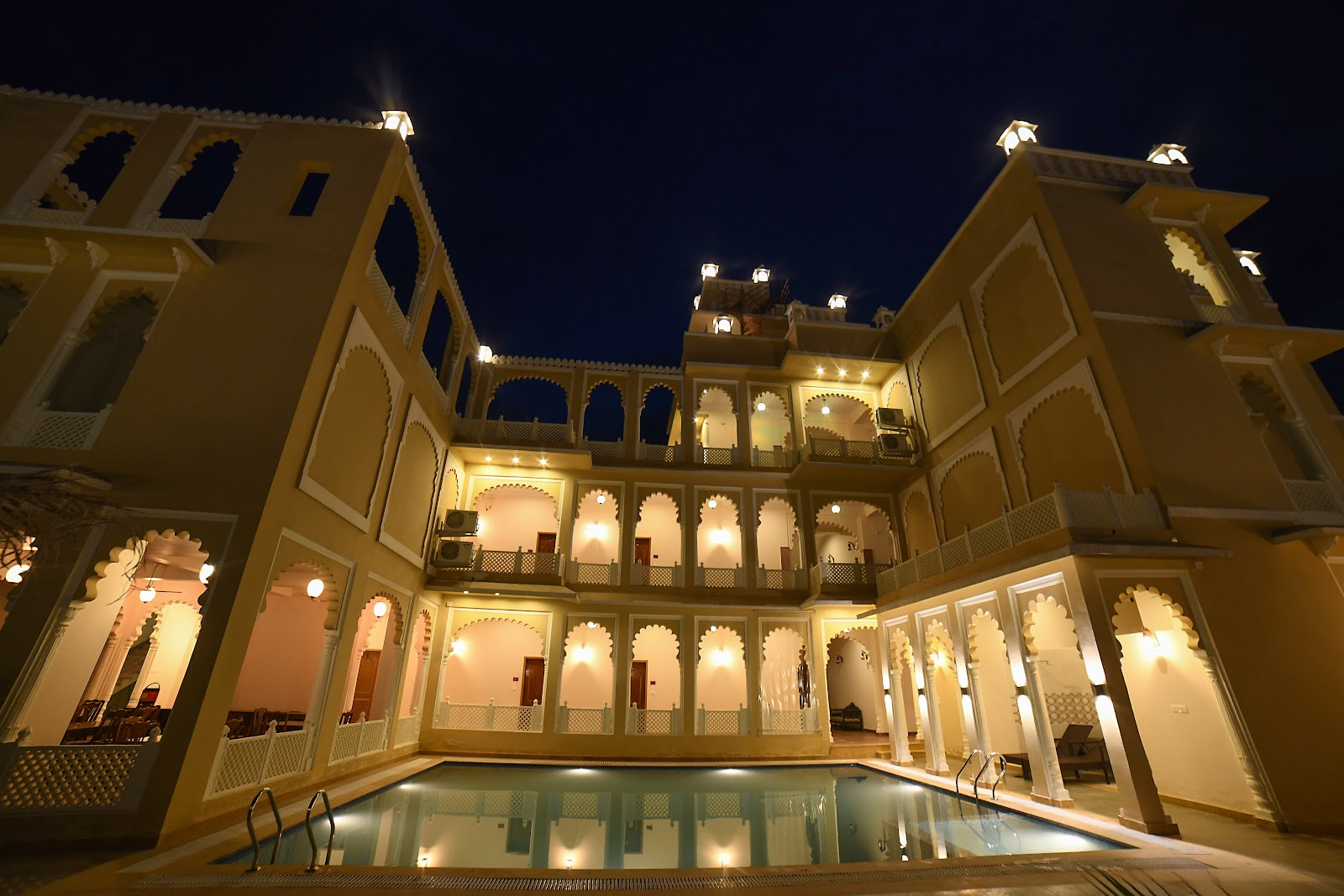 Hotel Rang Mahal