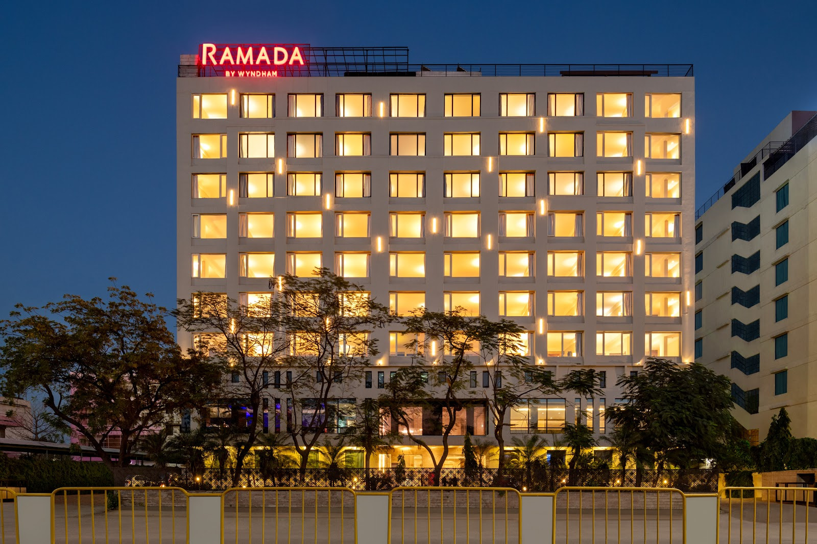 Hotel Ramada North