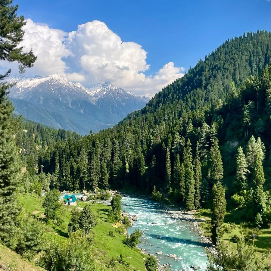 Aru Valley